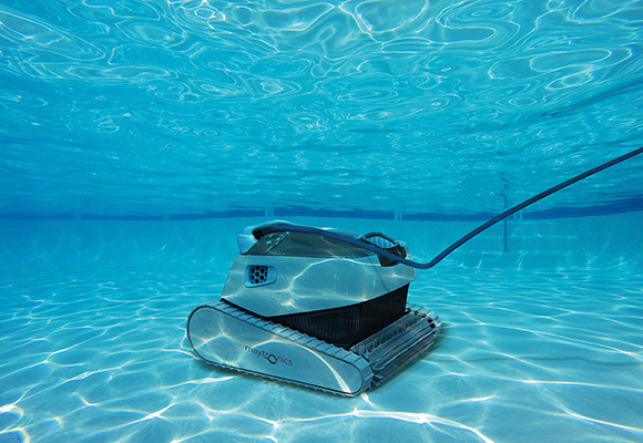 Robot et nettoyage de la piscine