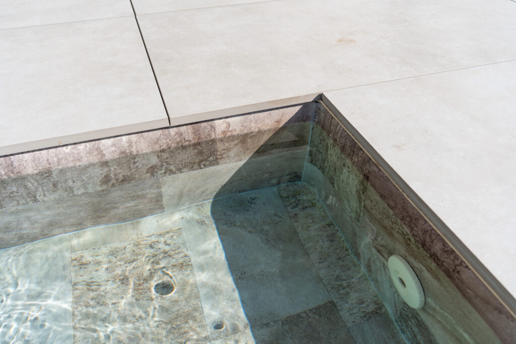 buse de refoulement avec PCV armé