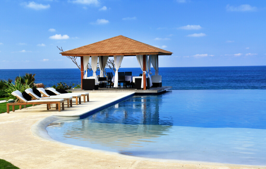 Piscine lagon paradisiaque