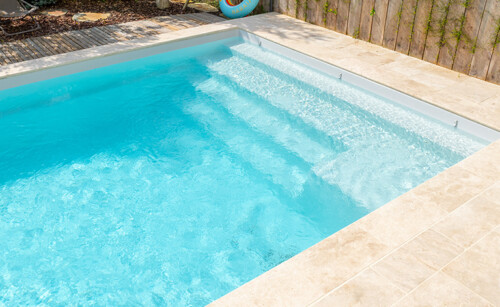 construction piscine liner blanc