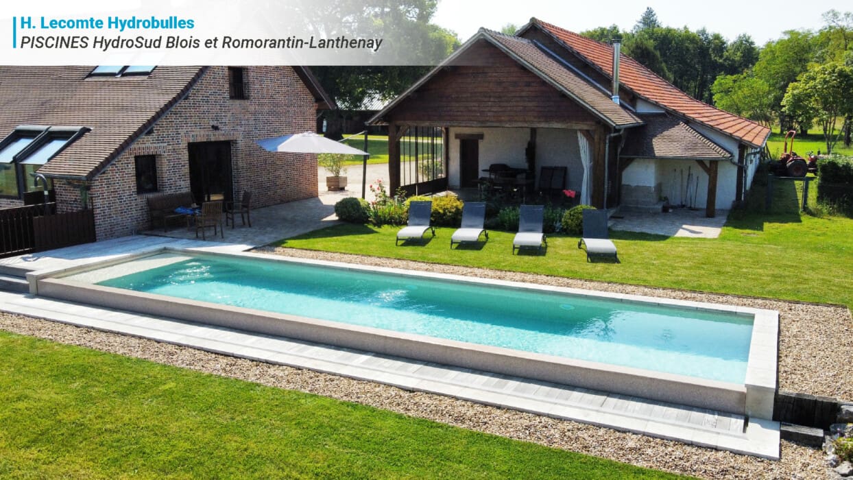 Piscine à débordement faite par PISCINES HydroSud Blois