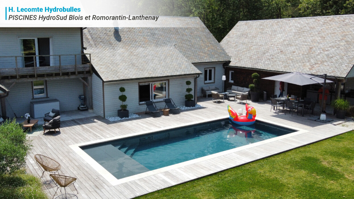 piscine traditionnelle vue drone